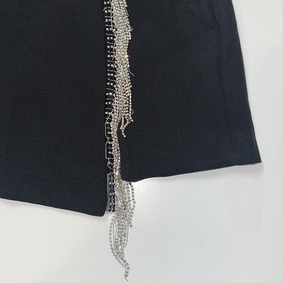 Zara Mini Skirt - Picture 2 of 6